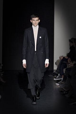 Yves Saint Laurent / - 2009-2010